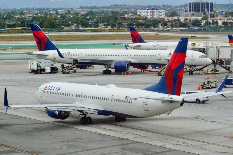 Delta Air Lines cuts 2 Central America routes, adds 2 West Coast ones