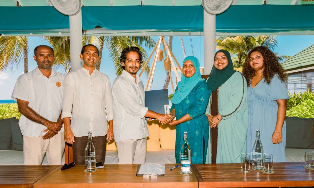 Siyam World partners with CLEANMaldives to tackle plastic waste with year-long recycling initiative – Hotelier Maldives