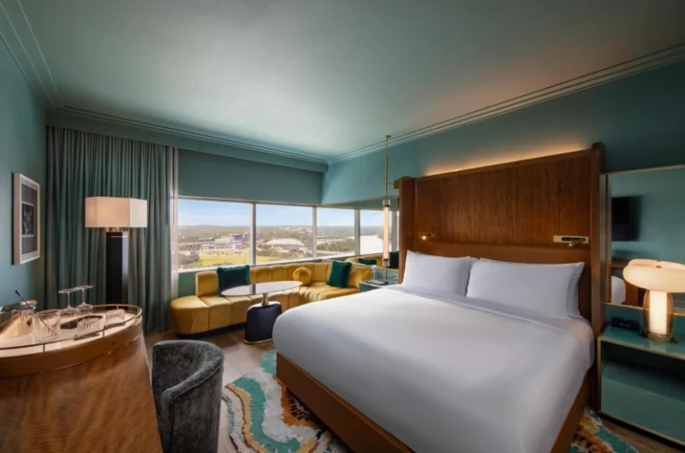 W Hotels Announces Completion of Multi-Million Dollar Renovation of W Austin