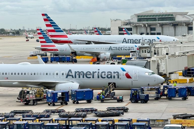 What doesn’t earn American Airlines Loyalty Points