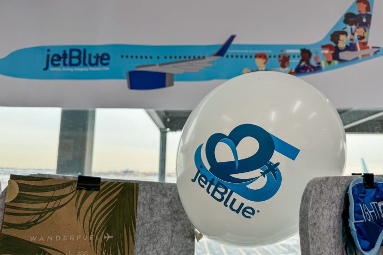 JetBlue turns 25: On board the celebratory anniversary flight