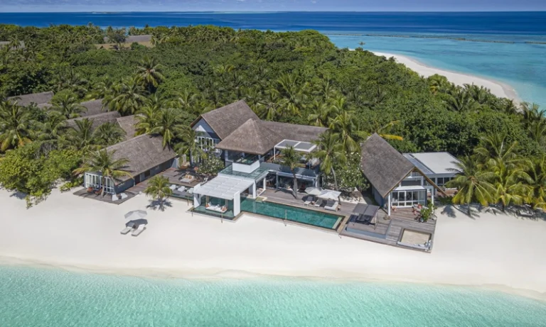 Newly Reimagined Four-Bedroom Landaa Estate at Four Seasons Resort Maldives Now Open for Bookings